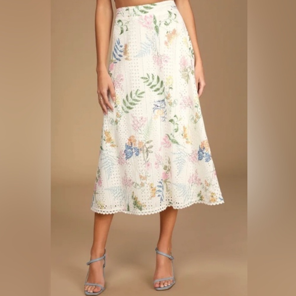 Lulu's Sweet at Heart White Floral Embroidered Midi Skirt (952)